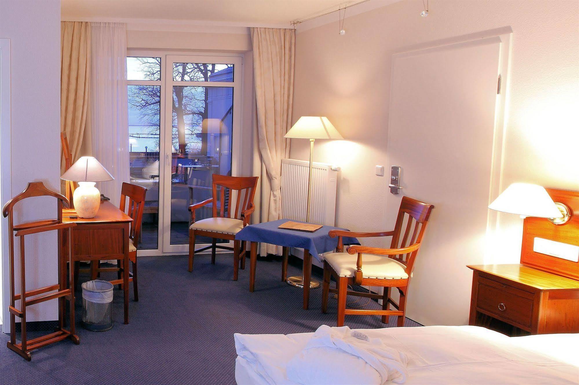 Hotel Badehaus Goor Putbus Εξωτερικό φωτογραφία